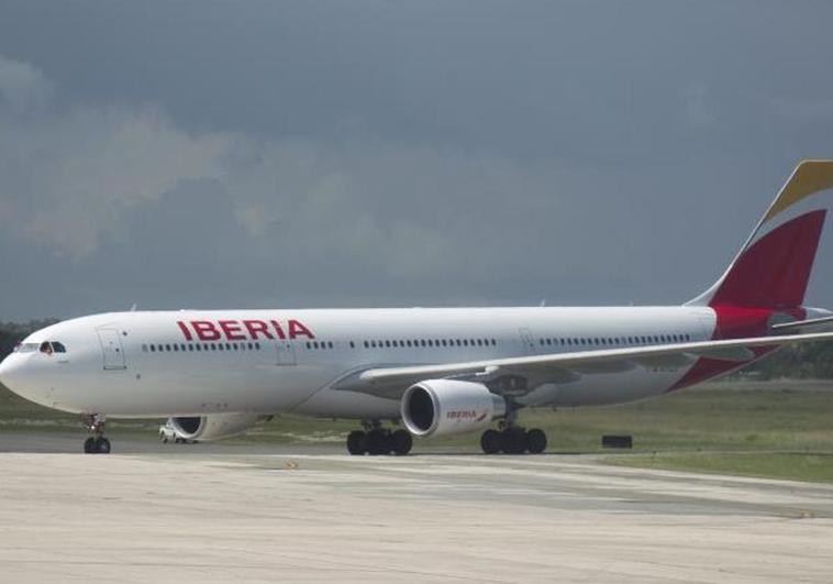 ❗️Испанская авиакомпания Iberia объявляет о наборе сотрудников без опыта на должность бортпроводников