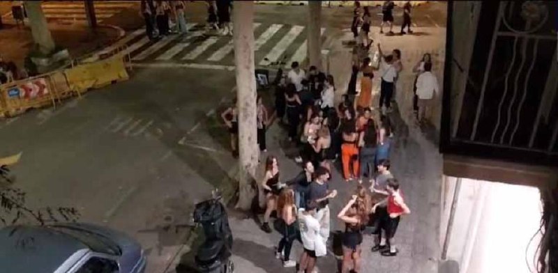 ❗️Власти Барселоны одобрили программу по "борьбе с бессонницей" в наиболее туристических районах города