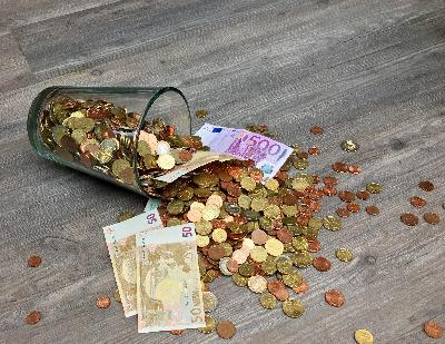 Инфляция в Испании оставила трех из десяти граждан на грани бедности