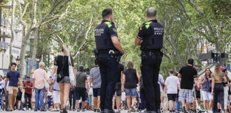 ❗️"Полиция Барселоны взялась за дело". Барселона стала лидером в снижении преступности среди крупных испанских городов. 